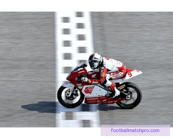 MotoGP新赛季揭幕战：顶级车手争夺冠军殊荣 热血赛道再燃战火